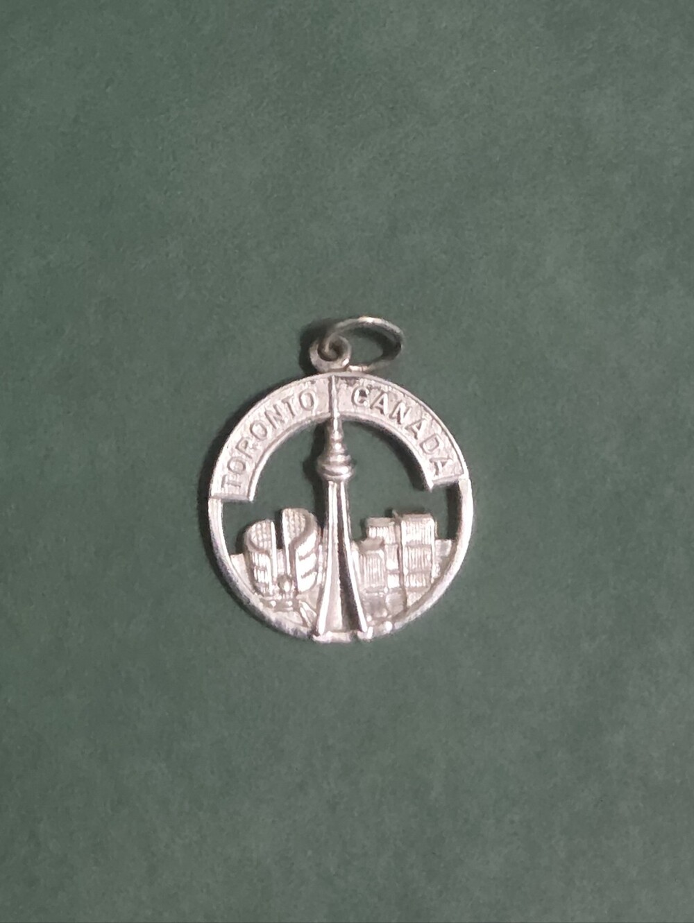 Vintage Solid Sterling Silver 925 Toronto Canada Skyline CN Tower Charm /Pendant